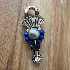 NWOT Elegant Blue and Silver Brooch